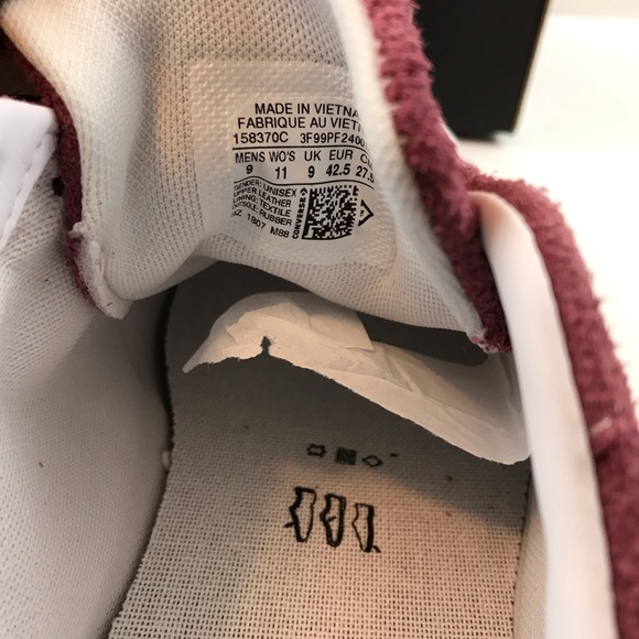 New Burgundy Suede Converse one star men’s shoes - Picture 7 of 7